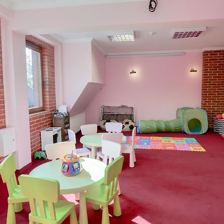 Hotel Szymbark Eksteriør billede