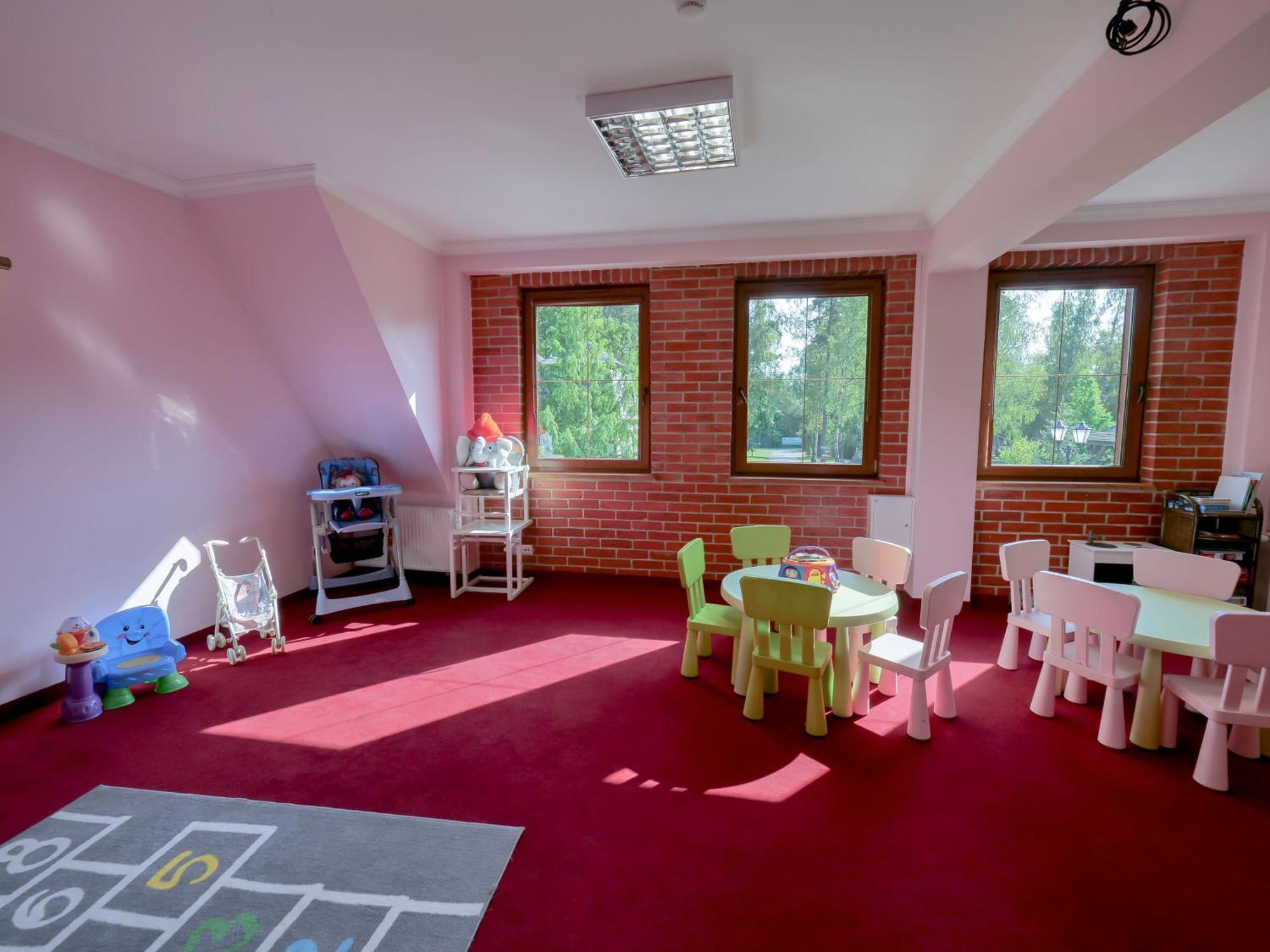 Hotel Szymbark Eksteriør billede