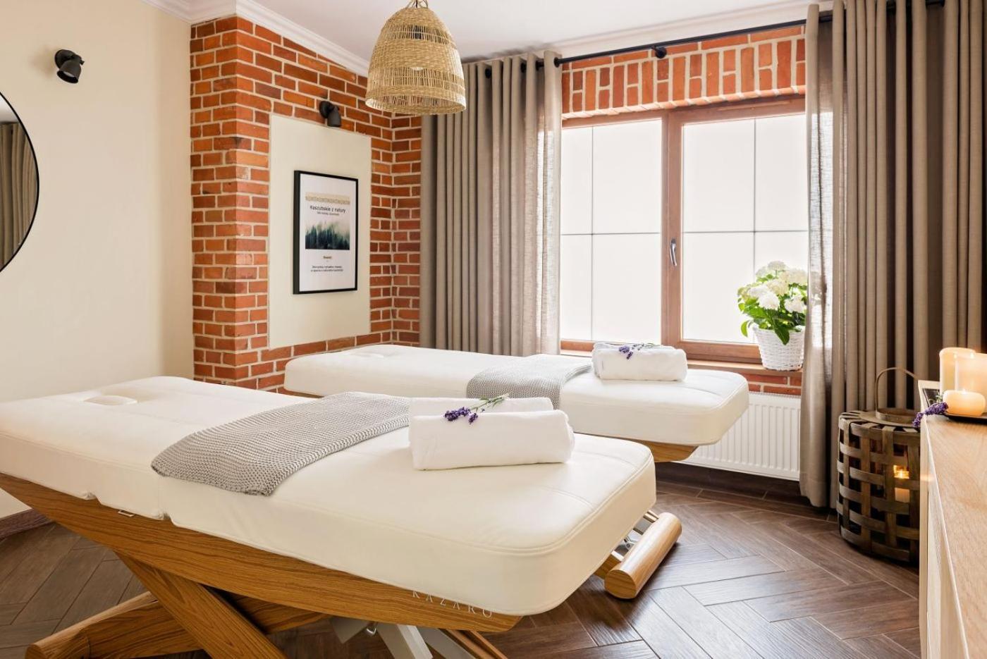 Hotel Szymbark Eksteriør billede
