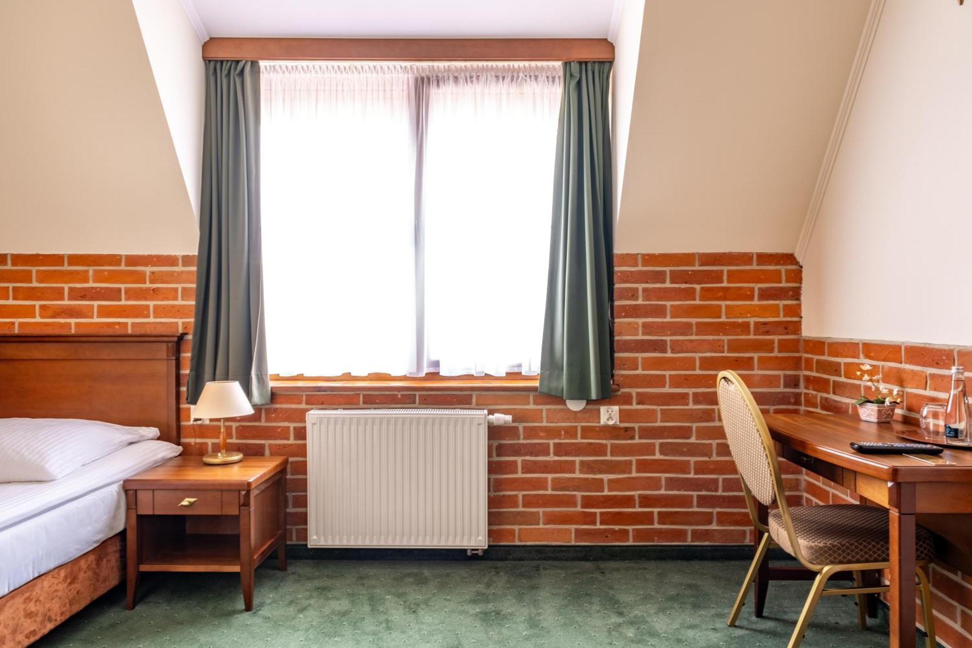 Hotel Szymbark Eksteriør billede