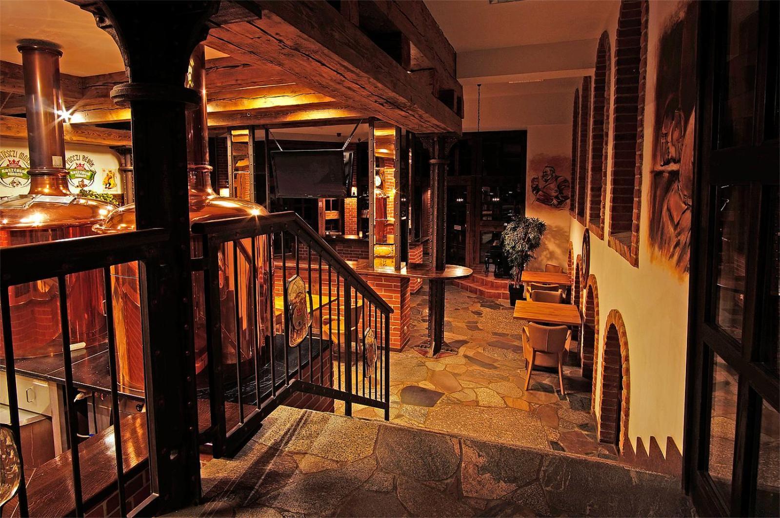 Hotel Szymbark Eksteriør billede